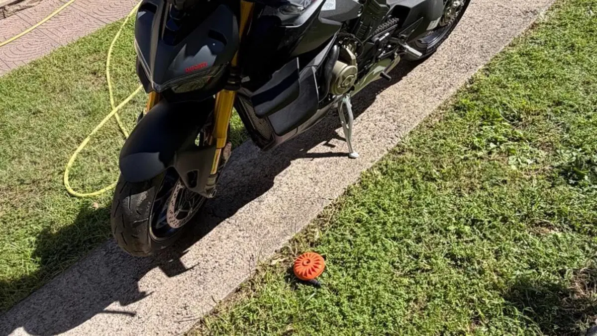 Ducati Streetfighter V4 S (2023 - 24)  (4)