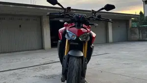 Ducati Streetfighter V2 S (2025 - 26)  (3)