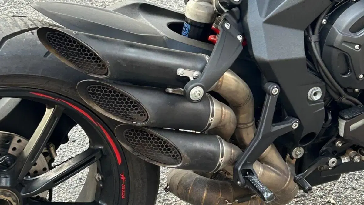 MV Agusta Dragster 800 Rosso (2021 - 23)  (5)