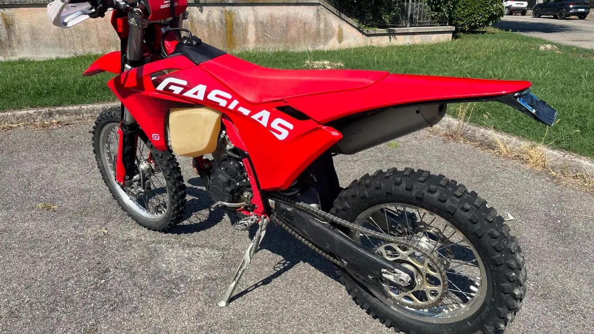 GASGAS EC 250 F (2024)  (6)