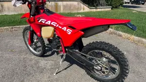 GASGAS EC 250 F (2024)  (6)