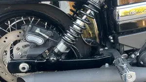 Harley-Davidson 1690 Wide Glide (2010 - 17) - FXDWG  (4)