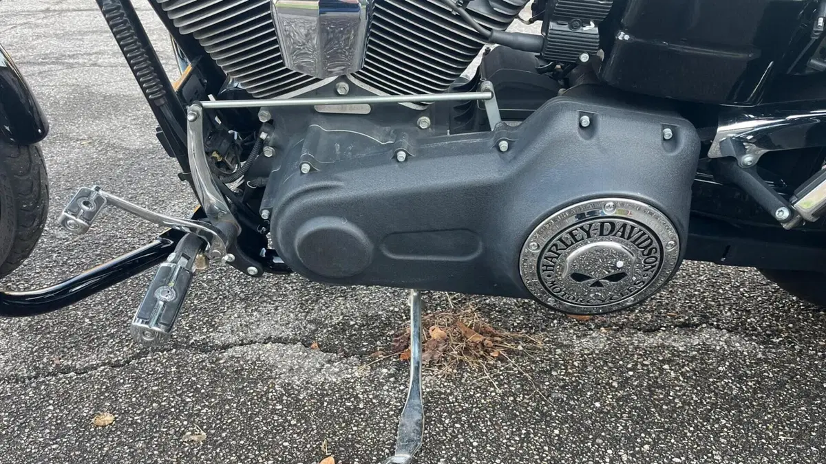 Harley-Davidson 1690 Wide Glide (2010 - 17) - FXDWG  (6)