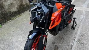 KTM 990 Duke (2024 - 26)  (2)