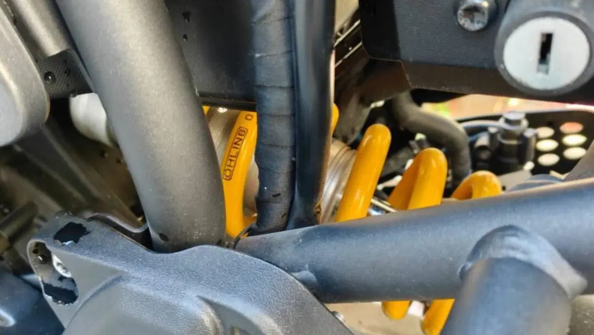 Yamaha XSR 700 ABS (2016 - 20)  (2)