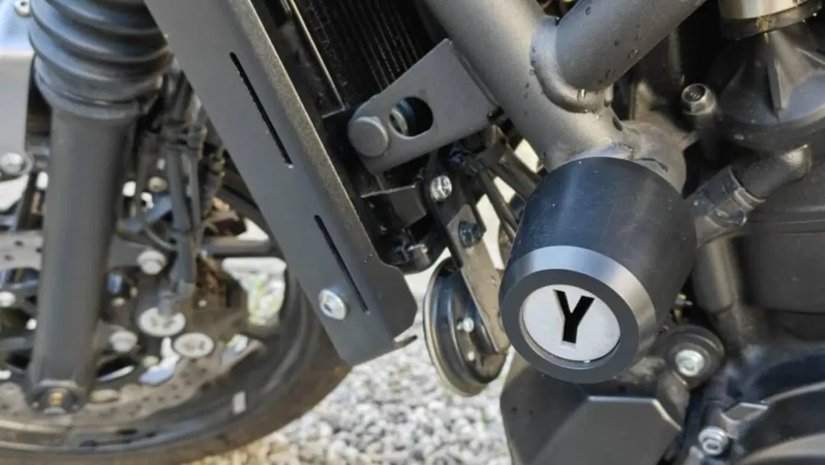 Yamaha XSR 700 ABS (2016 - 20)  (7)