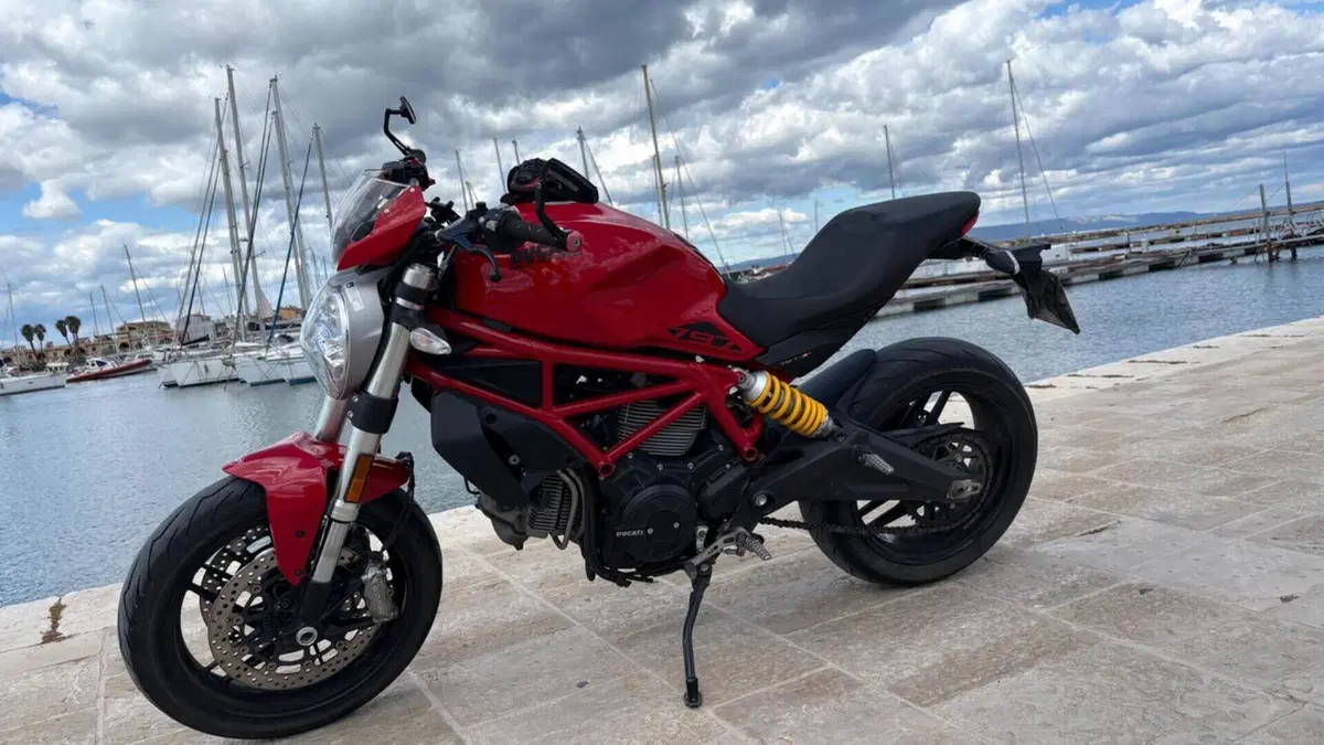 Ducati Monster 797 Plus (2019) 