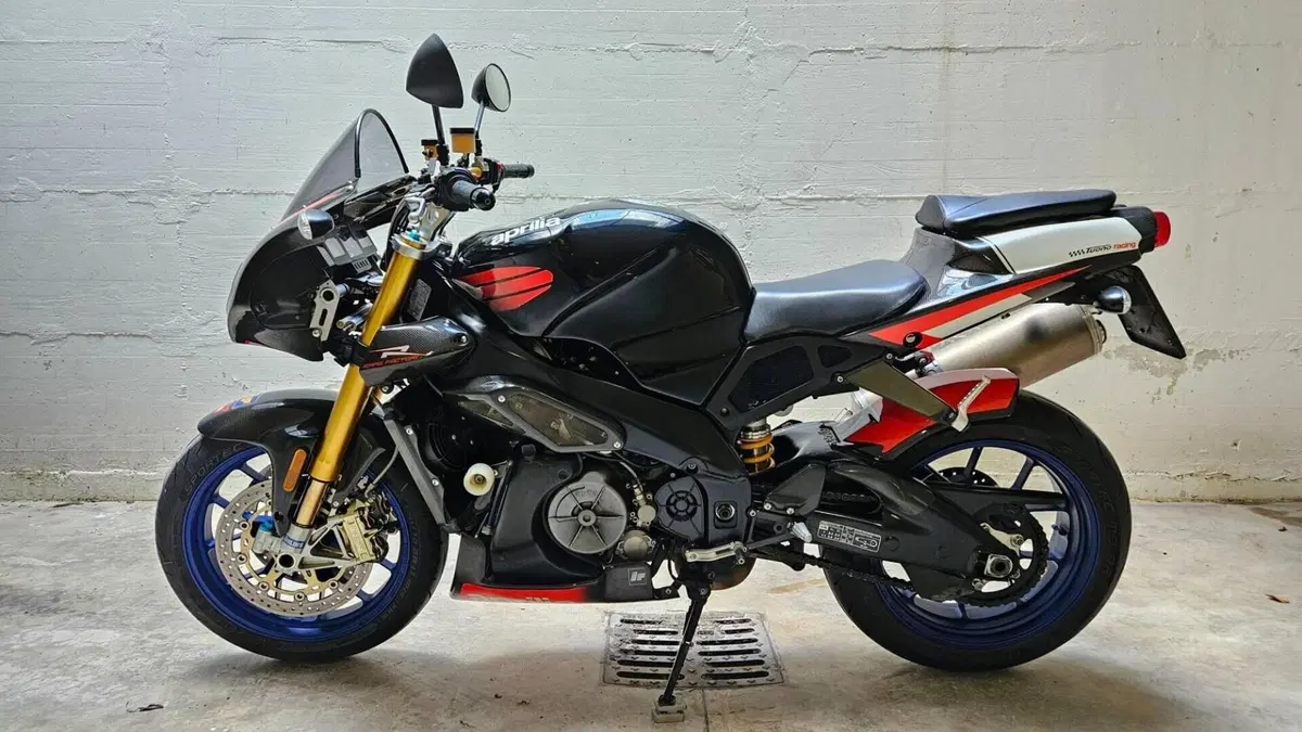 Aprilia Tuono 1000 (2003 - 04)  (2)