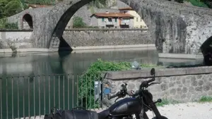Royal Enfield Classic 350 (2021 - 26)  (4)