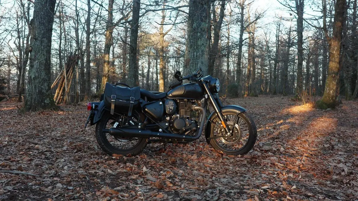 Royal Enfield Classic 350 (2021 - 26)  (7)