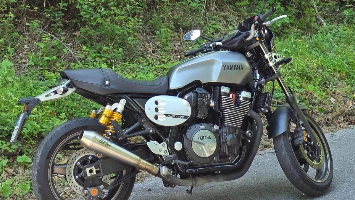Yamaha XJR 1300 (2015 - 17) 