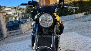Yamaha XSR 700 ABS 60th Anniversary (2016 - 18)  (2)