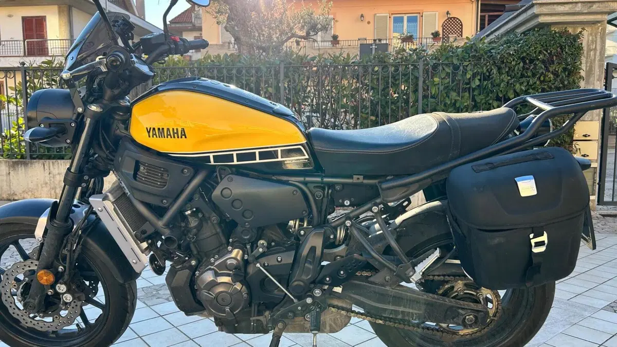 Yamaha XSR 700 ABS 60th Anniversary (2016 - 18)  (3)