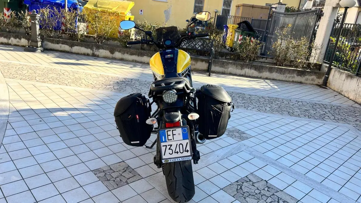 Yamaha XSR 700 ABS 60th Anniversary (2016 - 18)  (4)
