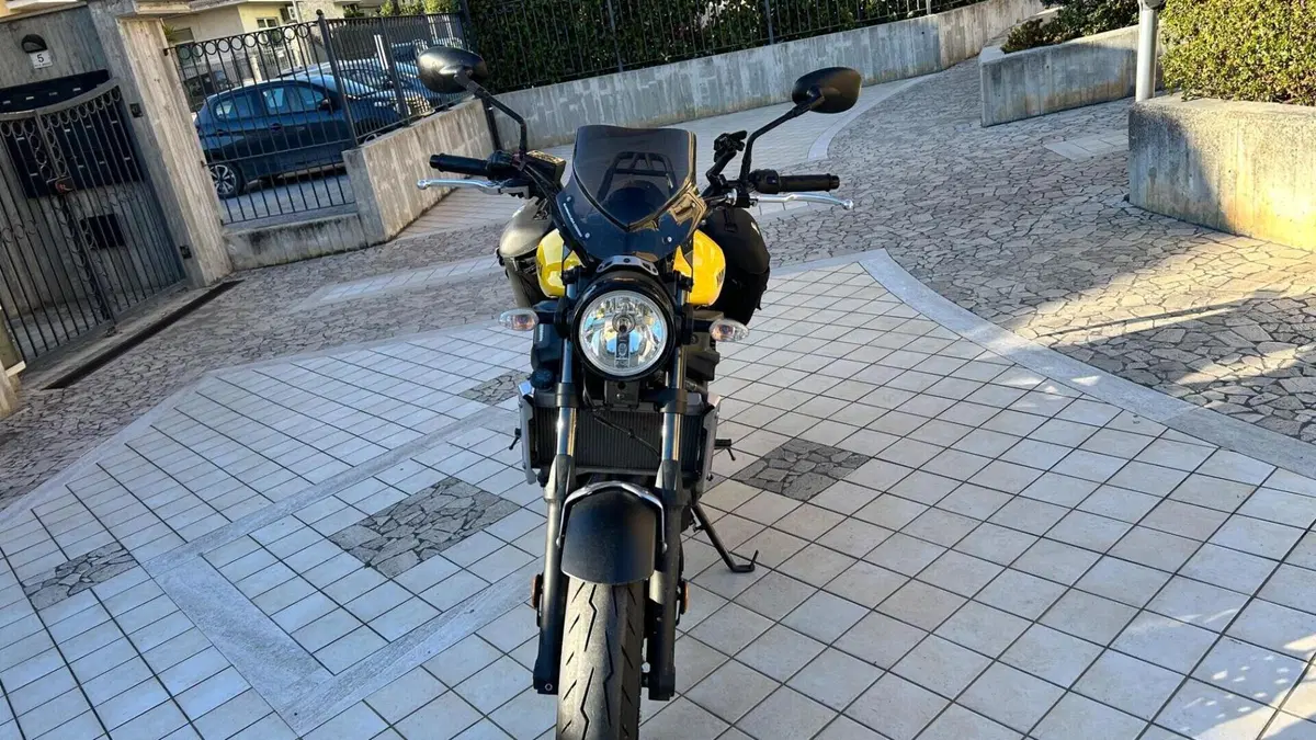 Yamaha XSR 700 ABS 60th Anniversary (2016 - 18)  (6)