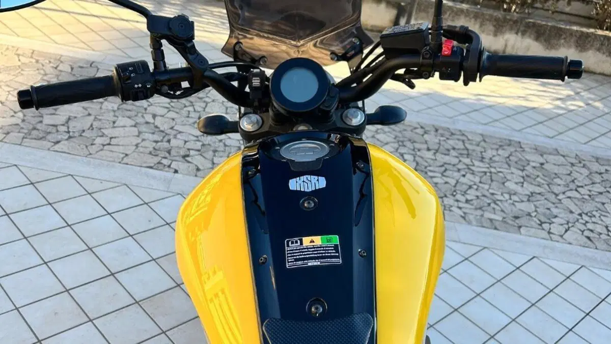 Yamaha XSR 700 ABS 60th Anniversary (2016 - 18)  (19)