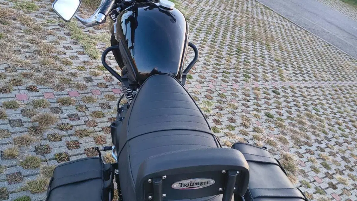 Triumph Bonneville T100 (2008 - 16)  (4)