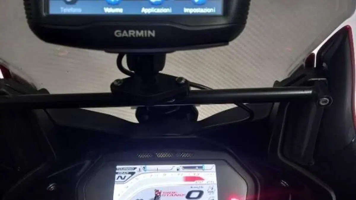 MV Agusta Turismo Veloce 800 (2014 - 16)  (3)