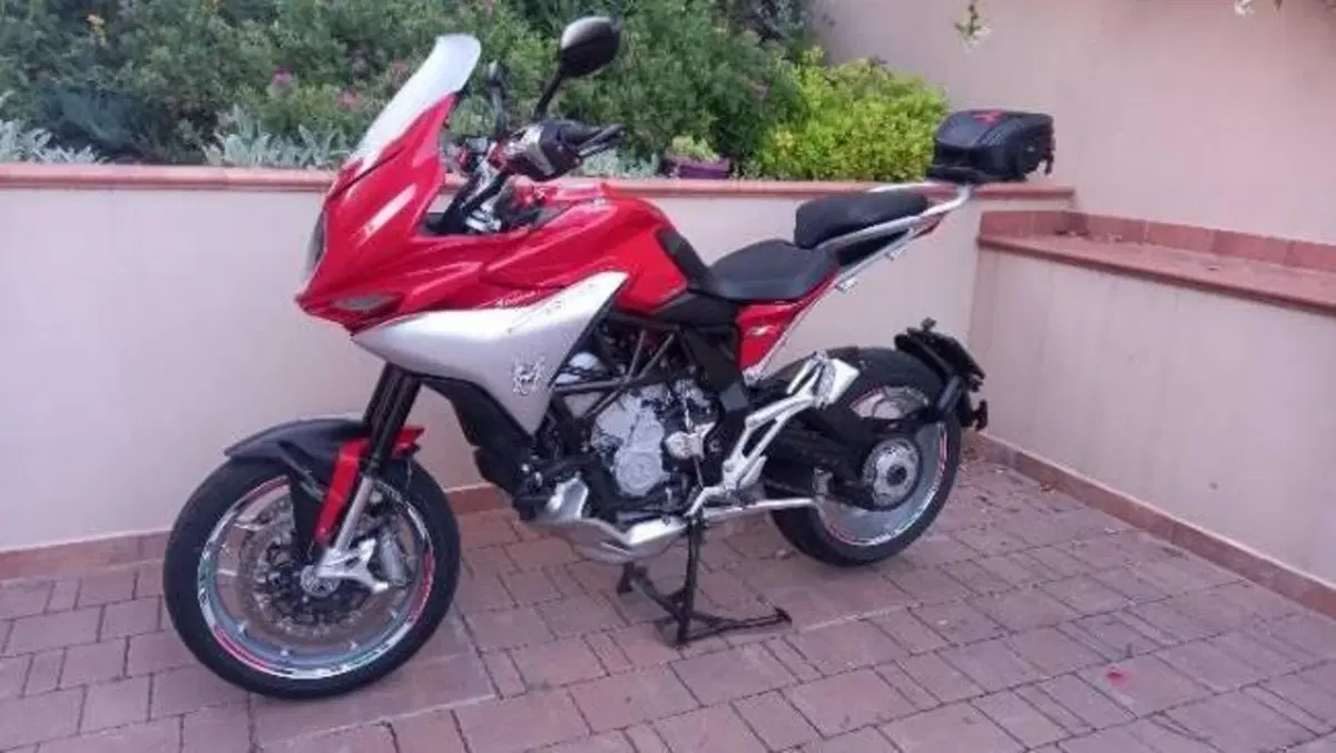 MV Agusta Turismo Veloce 800 (2014 - 16)  (5)