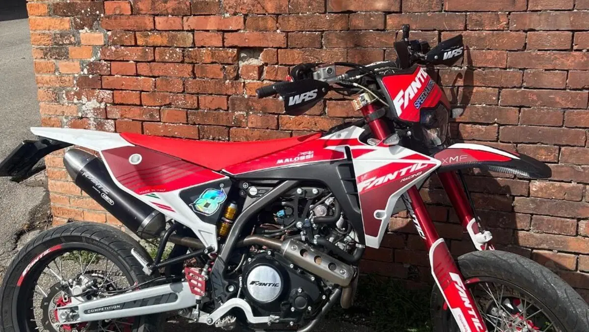 Fantic Motor XMF 125 Motard Competition 4T (2023 - 24)  (6)