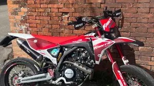 Fantic Motor XMF 125 Motard Competition 4T (2023 - 24)  (6)
