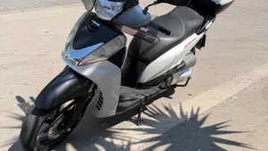 Honda SH 300 i Sporty/Special (2013 - 14)  (2)