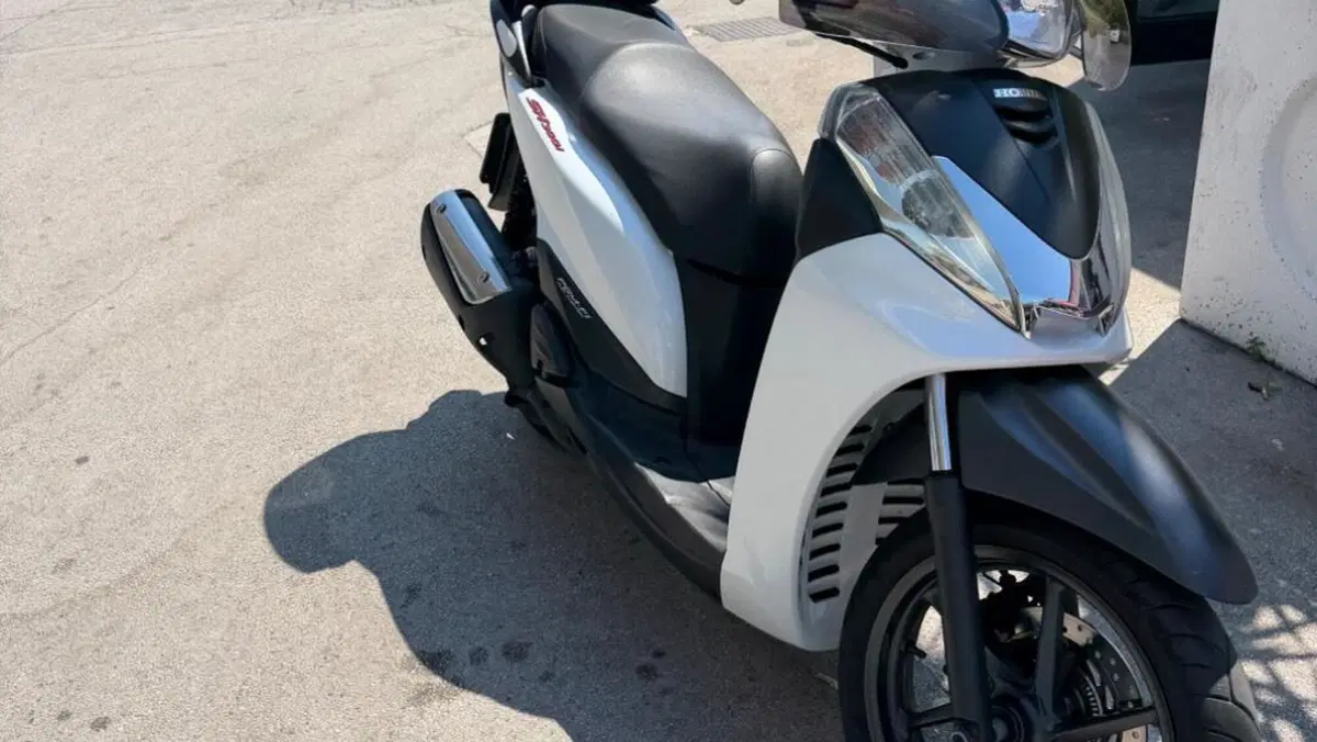 Honda SH 300 i Sporty/Special (2013 - 14)  (3)