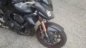 Kawasaki Z 750 R (2011 - 14)  (5)