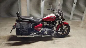 Royal Enfield Super Meteor 650 (2023 - 26) usata