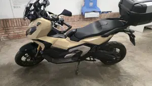 Honda X-ADV 750 DCT (2021 - 24)  (2)