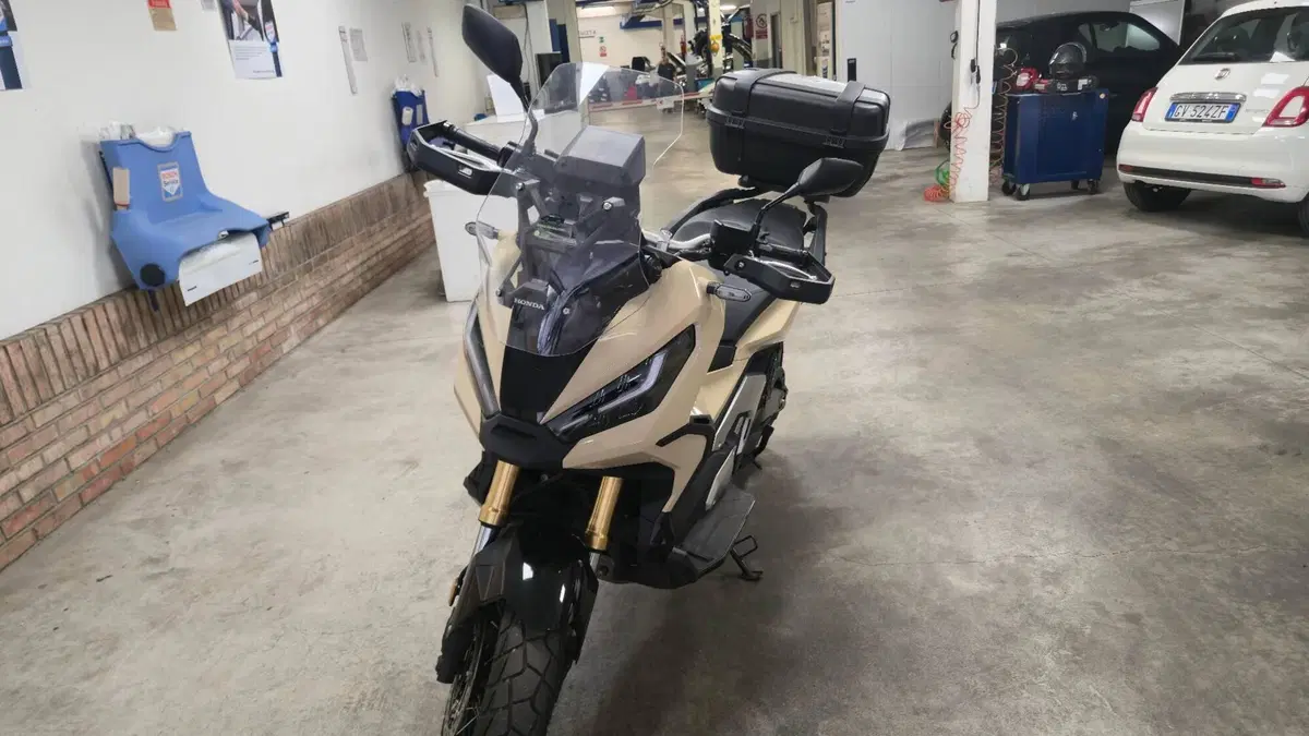 Honda X-ADV 750 DCT (2021 - 24)  (3)