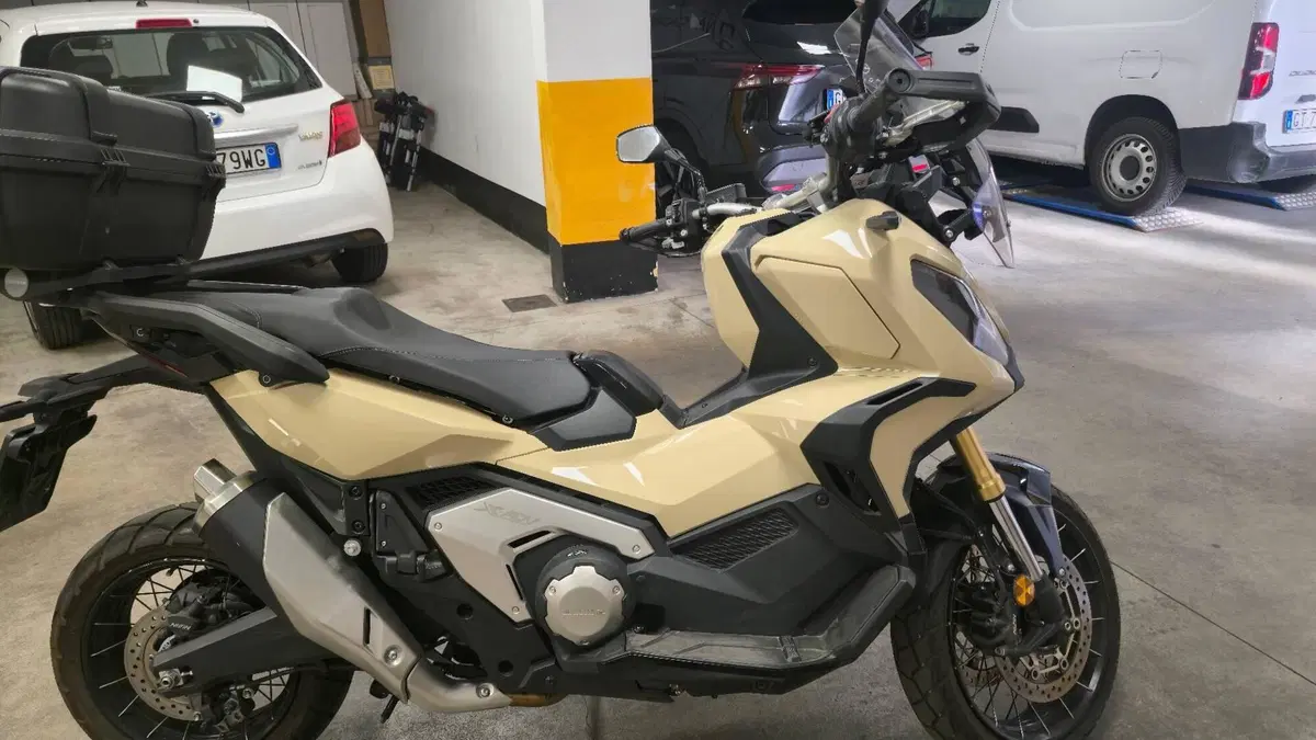 Honda X-ADV 750 DCT (2021 - 24)  (9)