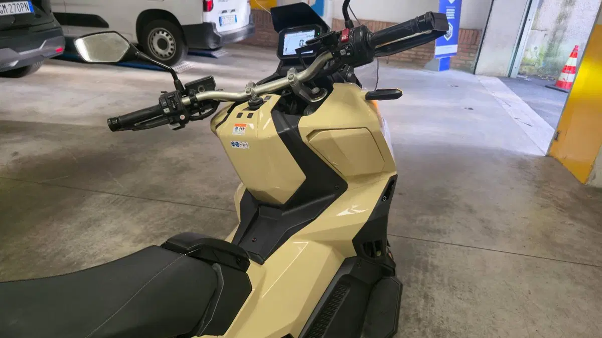 Honda X-ADV 750 DCT (2021 - 24)  (14)