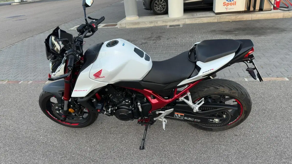 Honda CB 750 Hornet (2023 - 24)  (3)