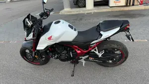 Honda CB 750 Hornet (2023 - 24)  (3)