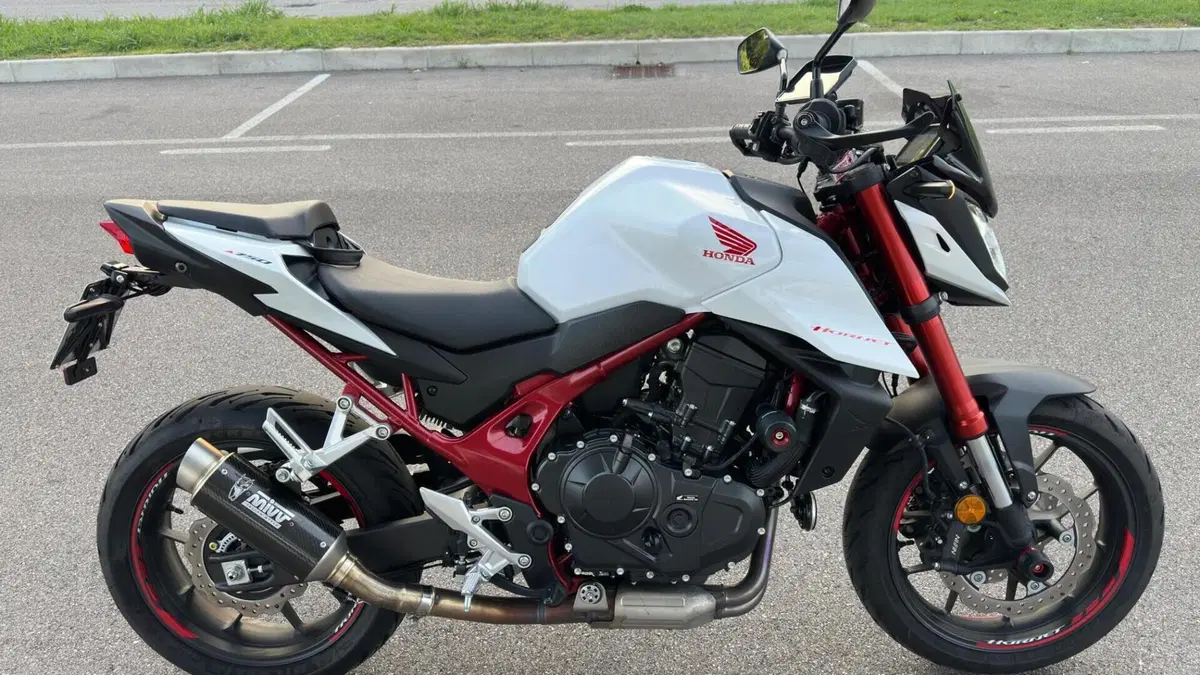 Honda CB 750 Hornet (2023 - 24)  (7)