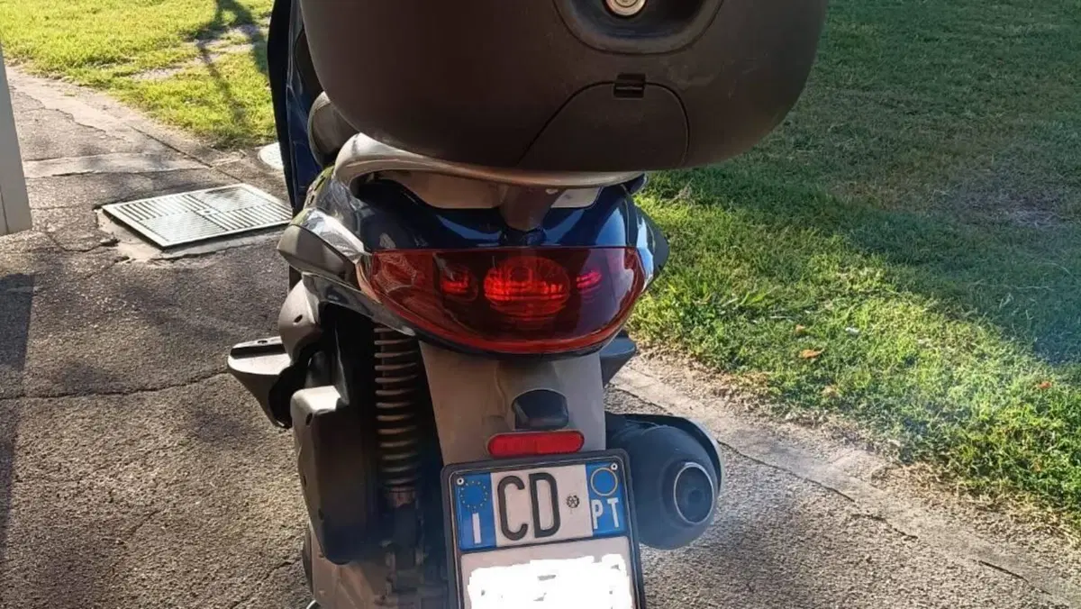 Piaggio Beverly 250 i.e. (2004 - 06)  (3)