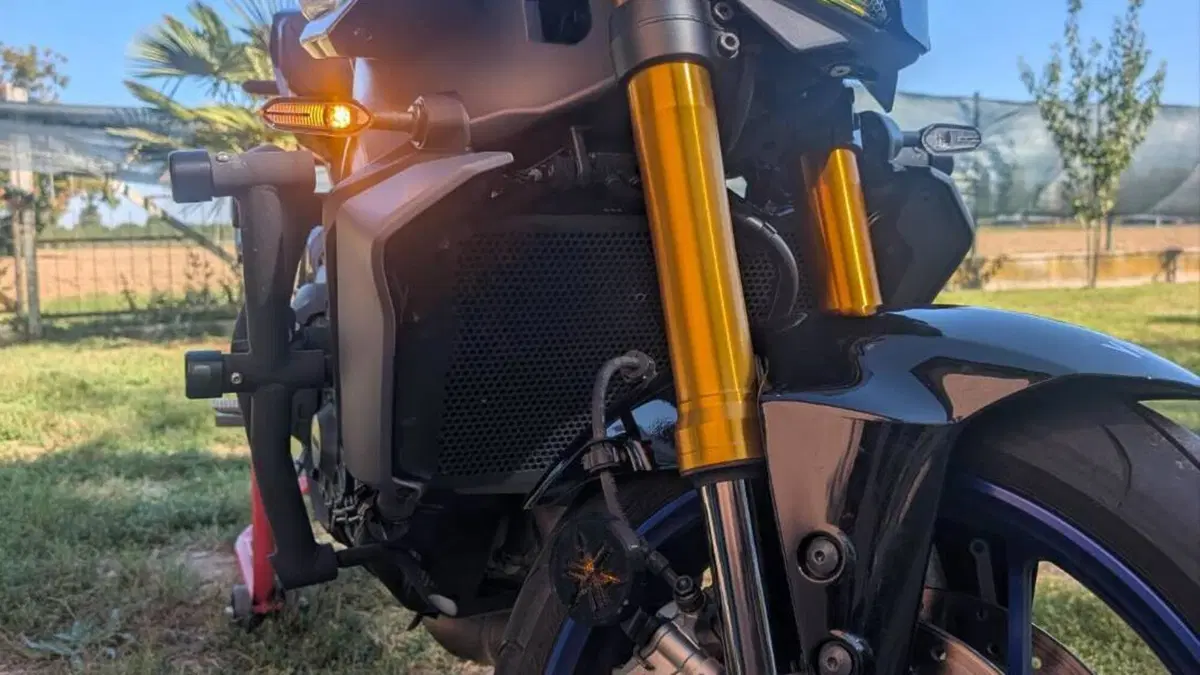 Yamaha MT-09 SP (2024 - 26)  (2)