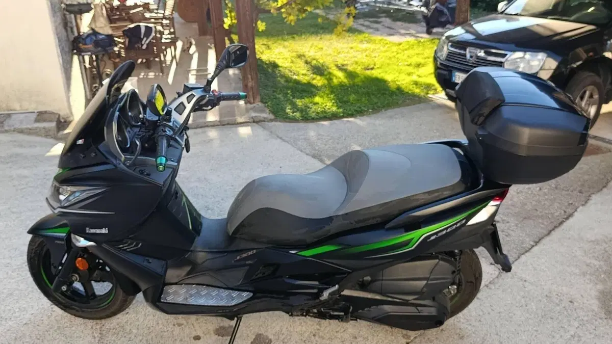Kawasaki J 300 (2017 - 21)  (2)
