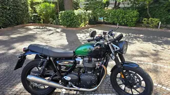 Triumph Speed Twin 900 Stealth Edition (2024)