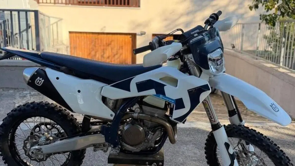 Husqvarna FE 250 (2026)  (2)