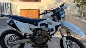 Husqvarna FE 250 (2026)  (2)