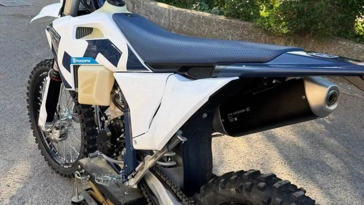 Husqvarna FE 250 (2026)  (6)