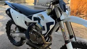 Husqvarna FE 250 (2026)  (8)