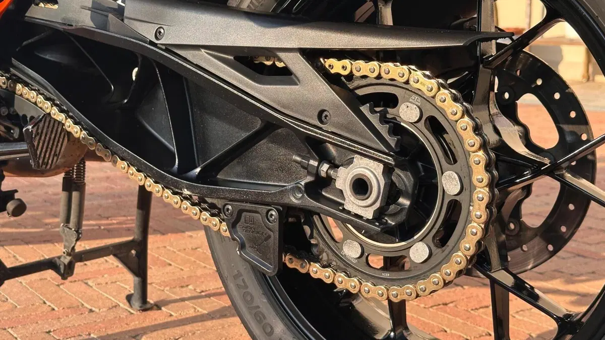 KTM 1290 Super Adventure S (2021 - 25)  (3)