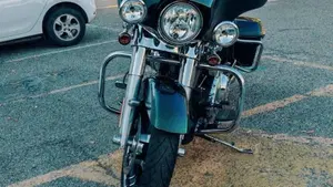 Harley-Davidson 107 Street Glide (2017 - 19) - FLHX  (2)