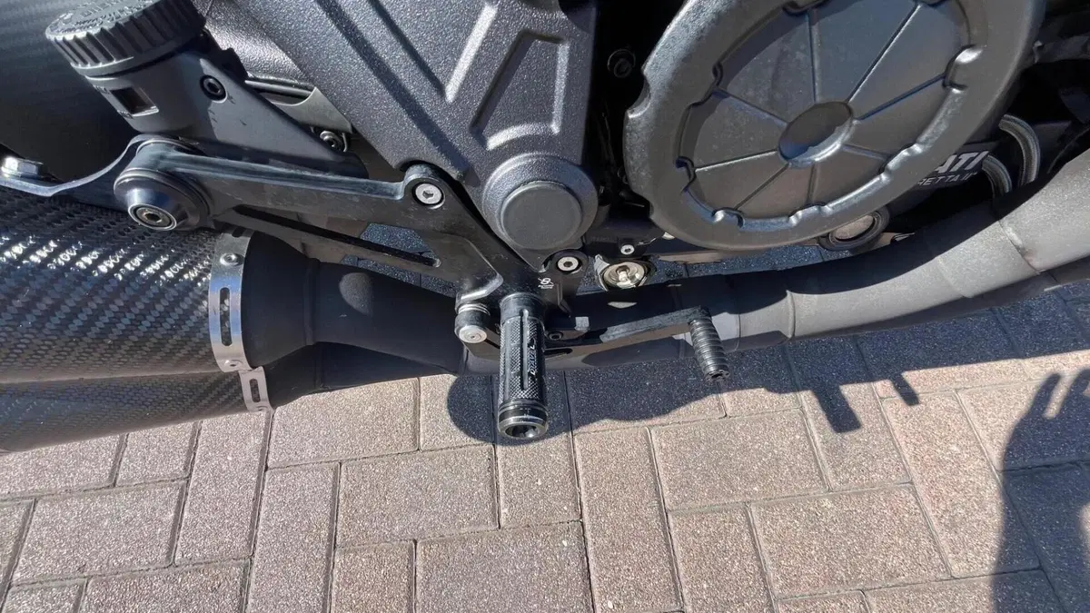 Ducati Diavel 1200 (2014 - 16)  (5)