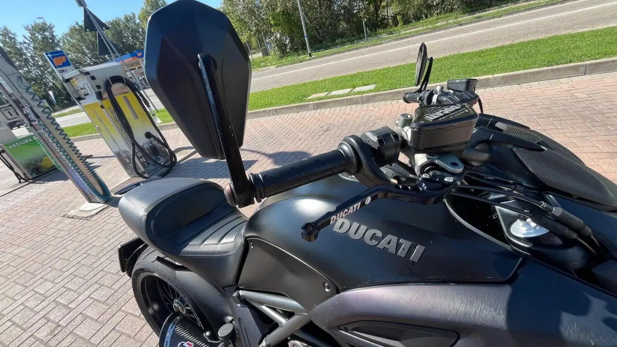 Ducati Diavel 1200 (2014 - 16)  (6)