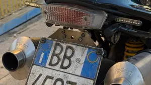 Ducati Monster 620 Dark (2003 - 06)  (8)