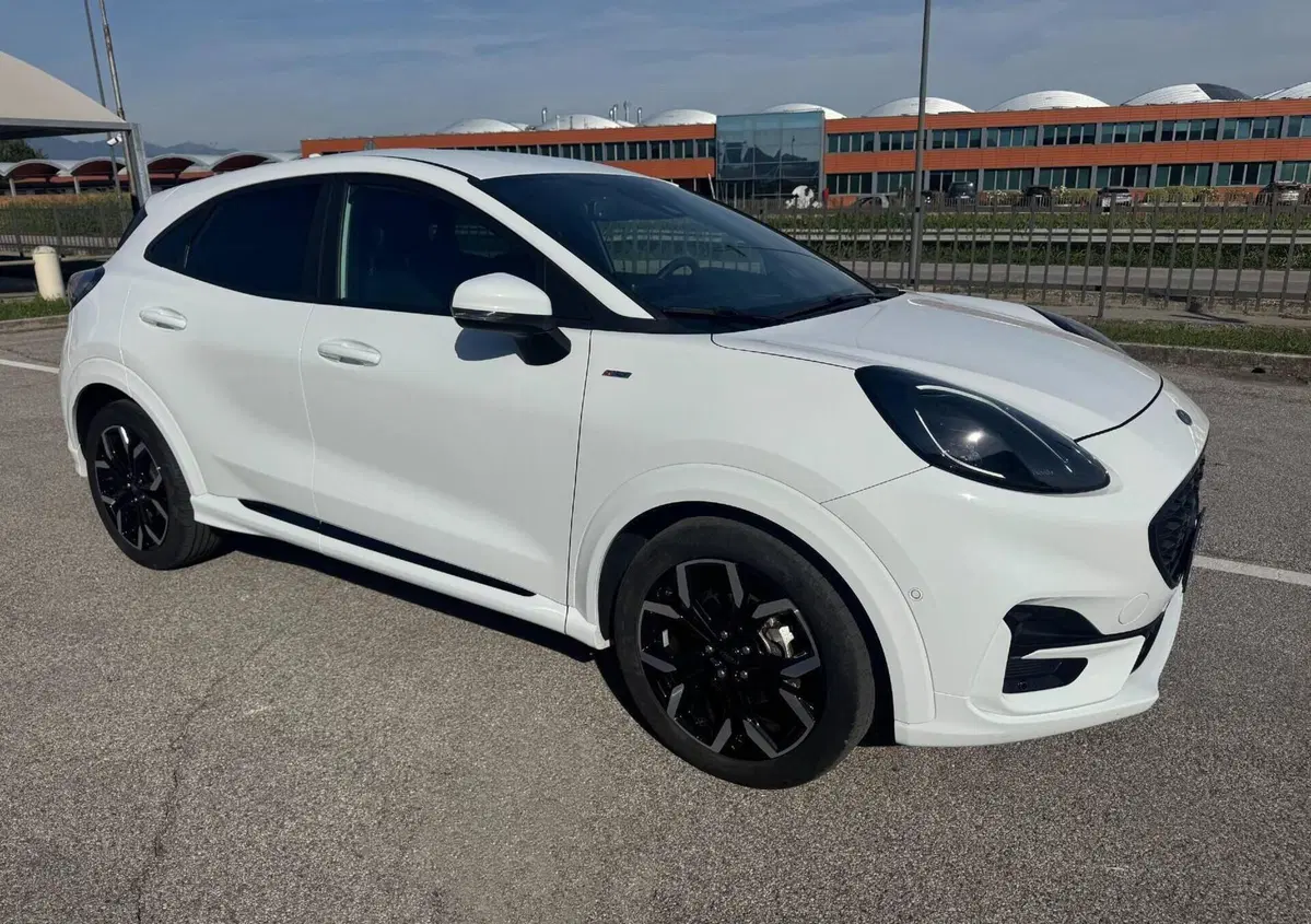 Ford Puma 1.0 EcoBoost Hybrid 125 CV S&S aut. ST-Line X (2)